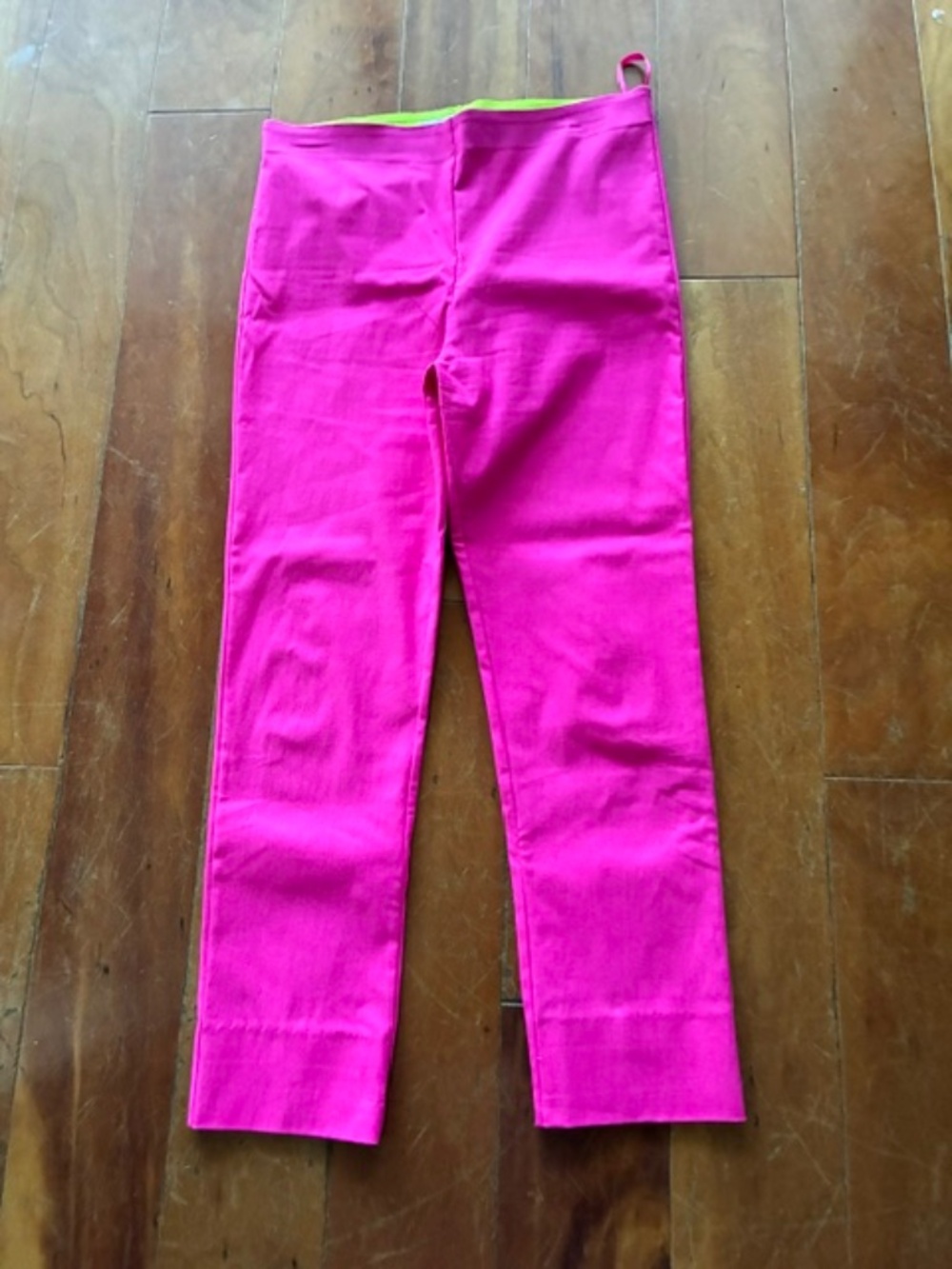 GRETCHEN SCOTT PULL ON ANKLE PANTS.  HOT PINK.  SIZE M